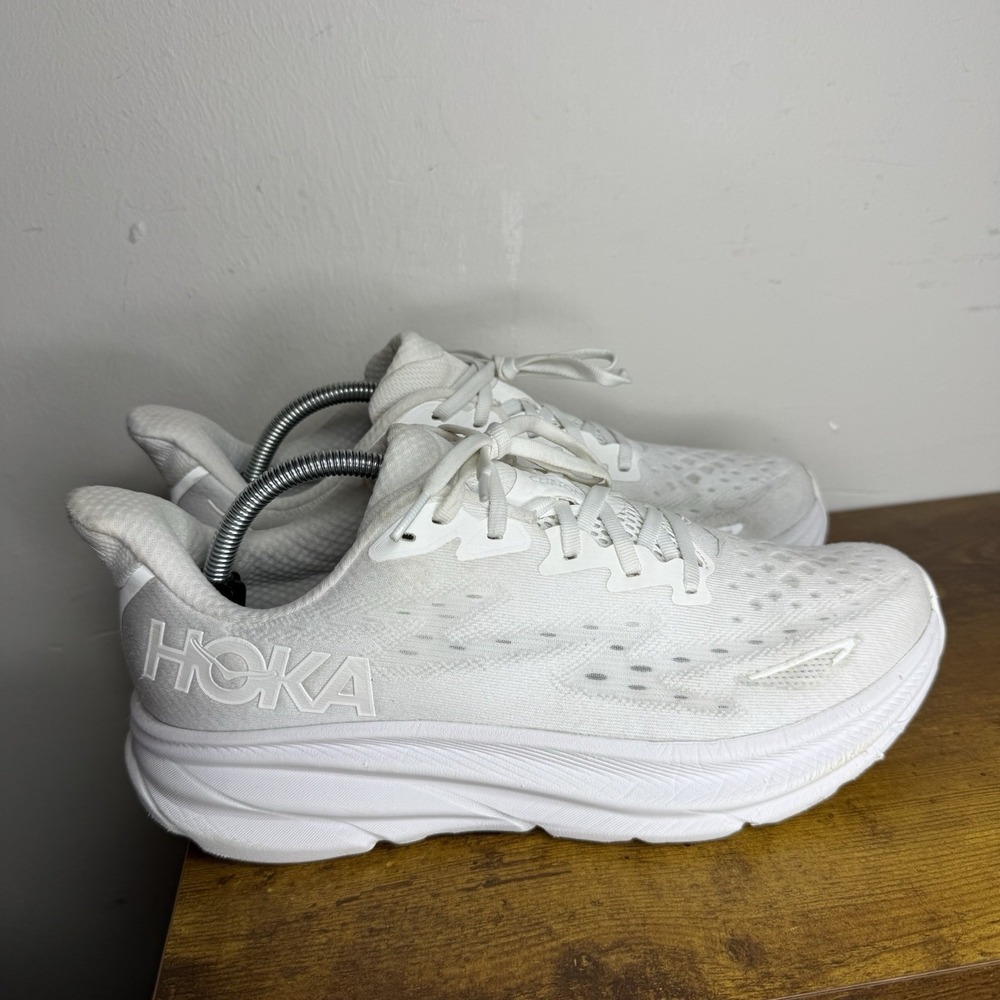 Hoka One One Clifton 9 Running Shoes Women's Size 11 B White